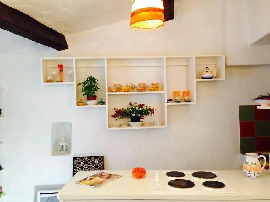 Cannes Centre Charmant 2 Rooms+Mezzanin Apartment