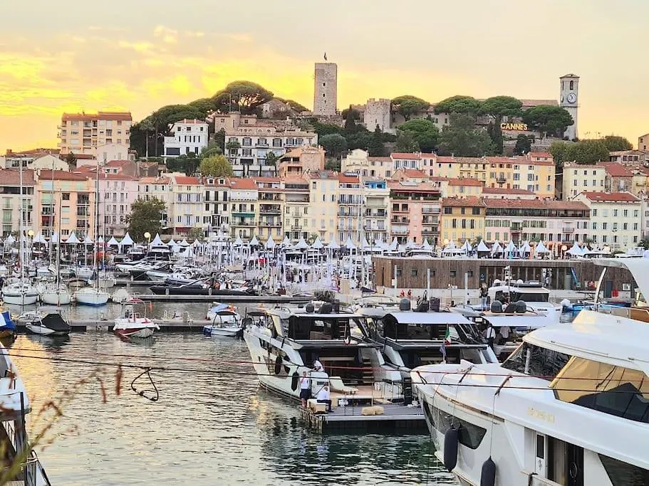 Apartment Cannes Centre Charmant 2 Rooms+Mezzanin